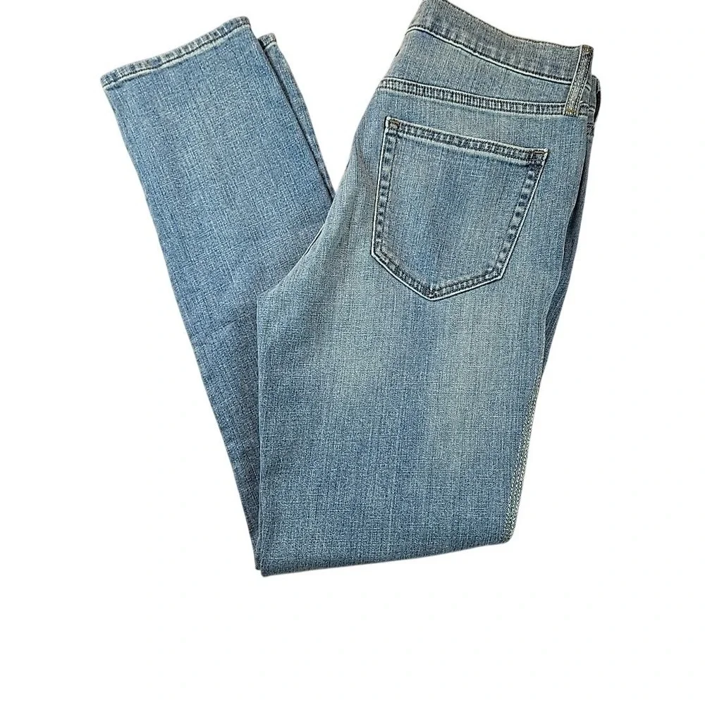 Gap Women's Best Girlfriend Jeans Light Blue Size‎ 28 Tall Stitching Is Sparkly